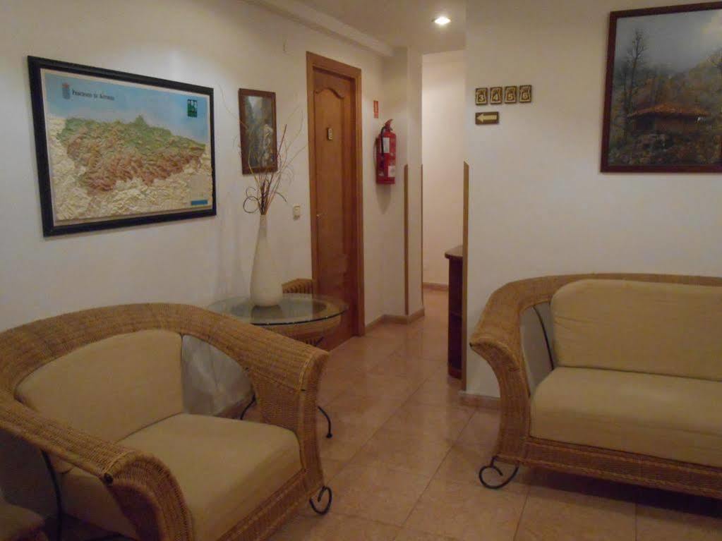 Hospedaje Torreon Onís Zewnętrze zdjęcie